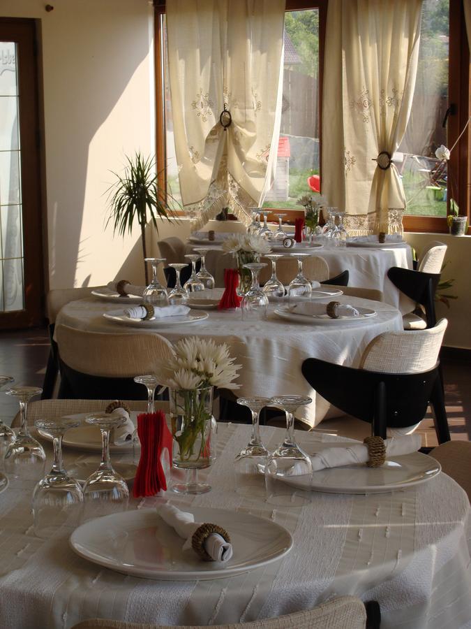 Pensiunea Taverna Bucium Iasi Exteriör bild