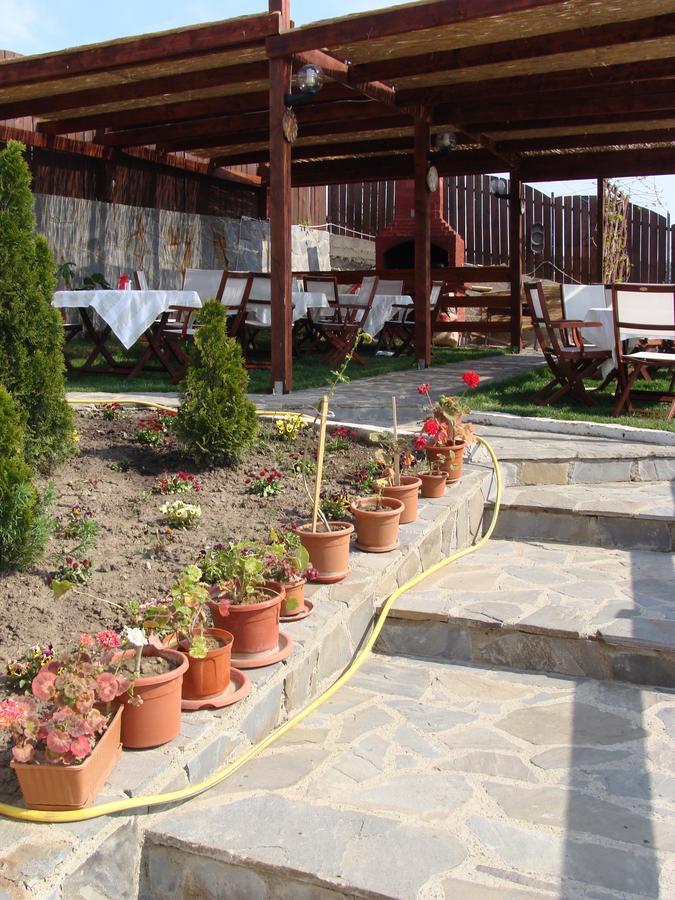 Pensiunea Taverna Bucium Iasi Exteriör bild