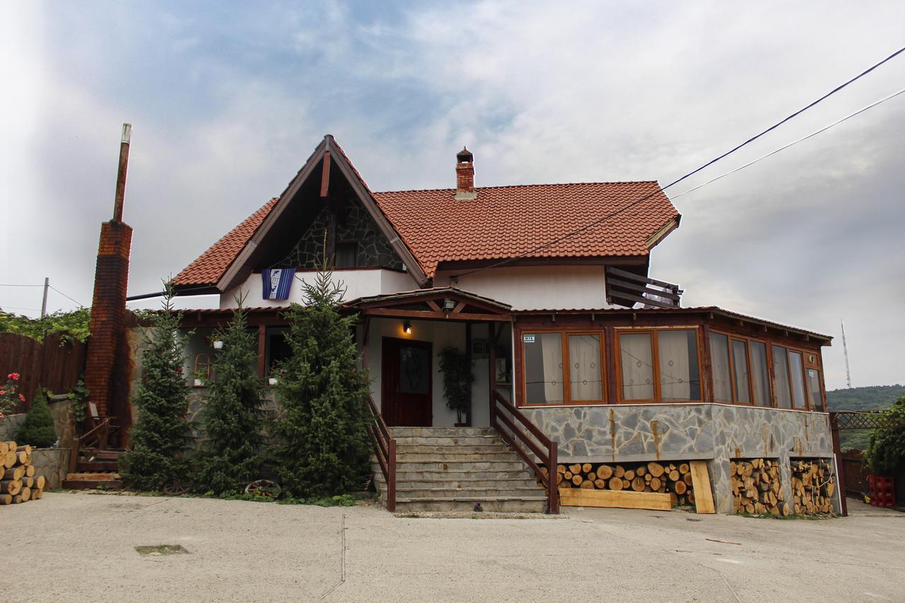 Pensiunea Taverna Bucium Iasi Exteriör bild
