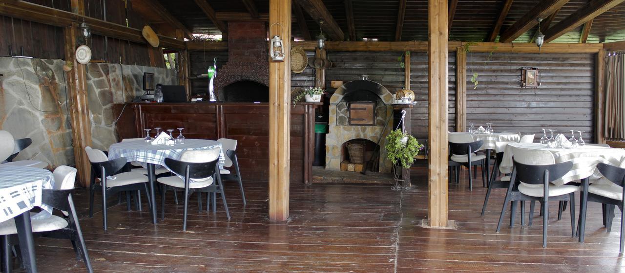 Pensiunea Taverna Bucium Iasi Exteriör bild
