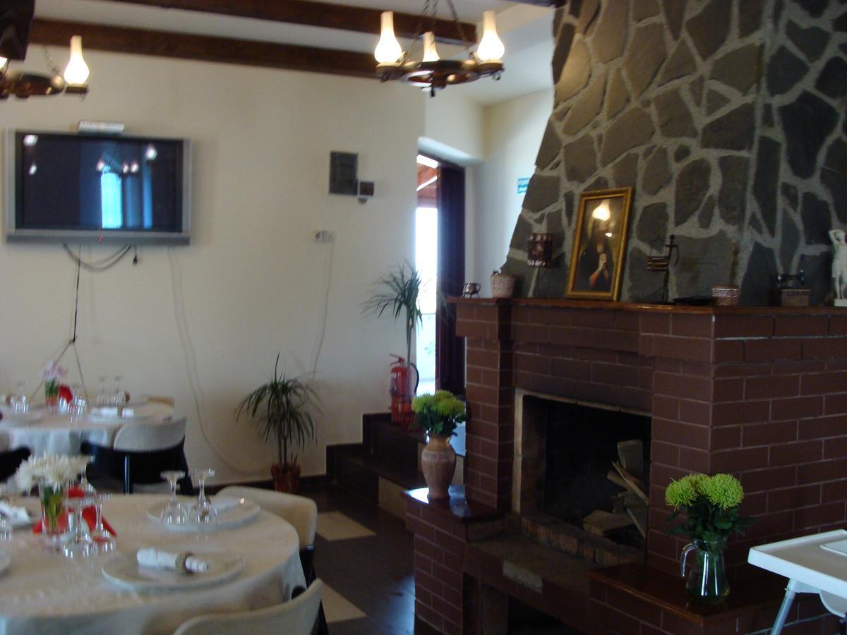 Pensiunea Taverna Bucium Iasi Exteriör bild