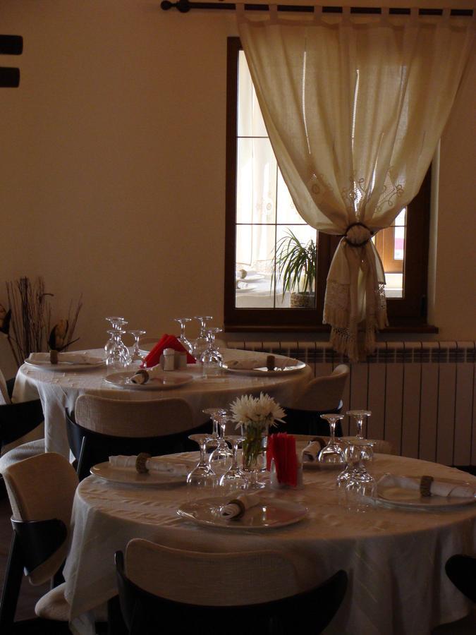 Pensiunea Taverna Bucium Iasi Exteriör bild