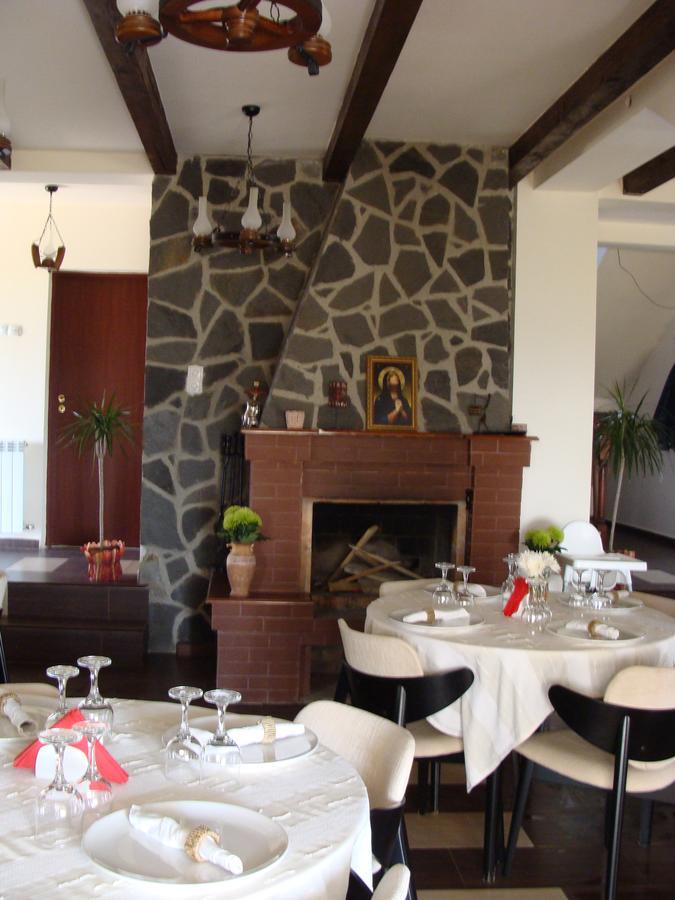Pensiunea Taverna Bucium Iasi Exteriör bild